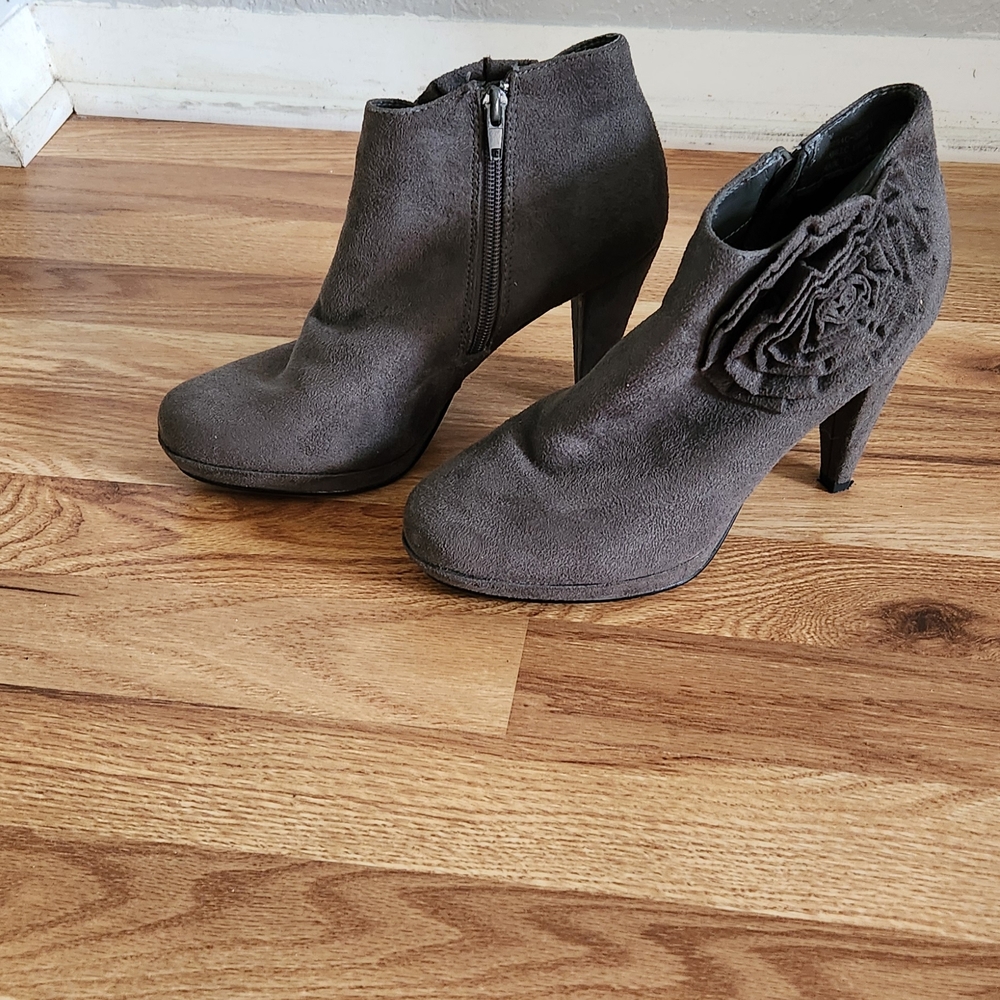 Sbicca Charcoal Heeled Boots with Floral Accent